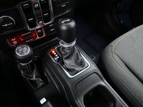 Used 2025 Jeep Wrangler Unlimited Sport S 4xe AWD/4WD image 22