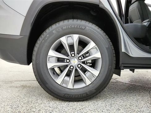 New 2026 Chevrolet Equinox LT AWD/4WD image 13