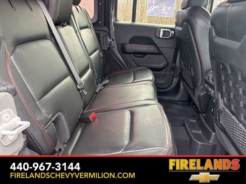Used 2021 Jeep Wrangler Unlimited Rubicon w/ LED Lighting Group AWD/4WD image 34