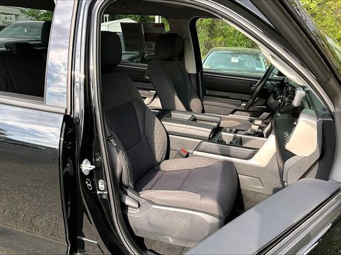 Used 2023 Toyota Tundra SR5 w/ SR5 Convenience Package AWD/4WD image 9