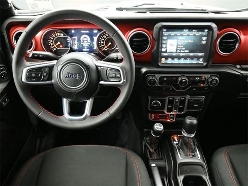 Used 2023 Jeep Gladiator Rubicon w/ Trailer Tow Package image 5