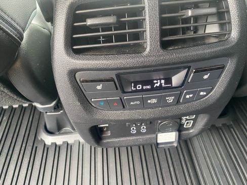 Used 2019 Honda Pilot Elite image 16