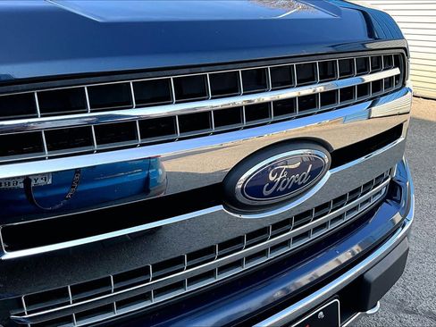 Used 2019 Ford F150 XLT w/ Equipment Group 302A Luxury image 30