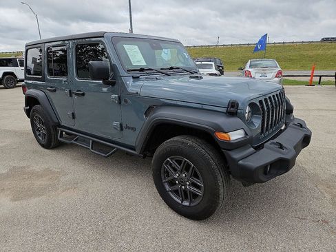 Used 2024 Jeep Wrangler Unlimited Sport AWD/4WD image 10