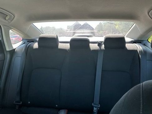 Used 2022 Honda Civic LX image 9