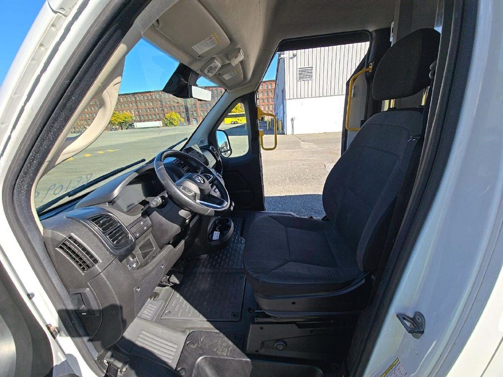 Used 2024 RAM ProMaster 3500 w/ Delivery Van Package FWD image 4