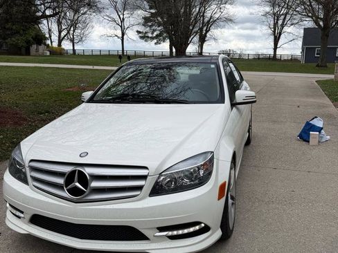 Used 2011 Mercedes-Benz C 300 Sport image 14