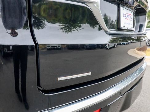 Used 2022 Jeep Grand Wagoneer Series III w/ Rear Seat Video Group 1 image 27