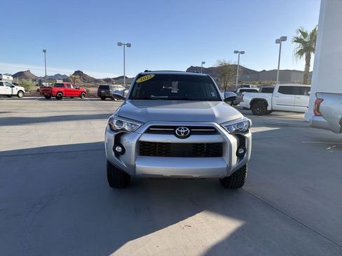 Used 2022 Toyota 4Runner SR5 RWD image 2