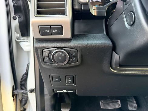 Used 2020 Ford F350 Platinum w/ Snow Plow Prep Package AWD/4WD image 43