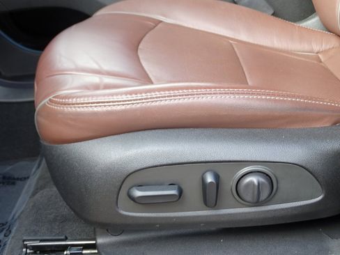 Used 2018 Buick Enclave Avenir w/ Avenir Technology Package image 19