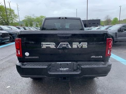 New 2026 RAM 2500 Big Horn AWD/4WD image 4