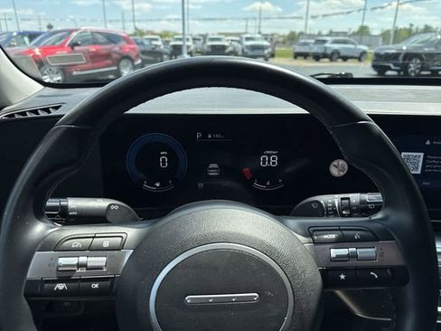 Used 2025 Hyundai Kona SEL AWD/4WD image 20