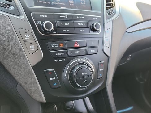 Used 2017 Hyundai Santa Fe Sport FWD image 27