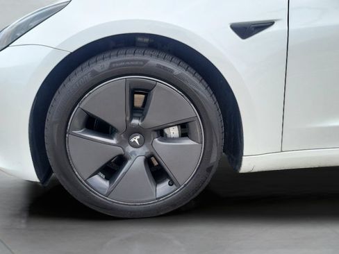Used 2023 Tesla Model 3 Standard Range RWD image 23