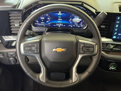 Used 2024 Chevrolet Silverado 1500 LT AWD/4WD image 4