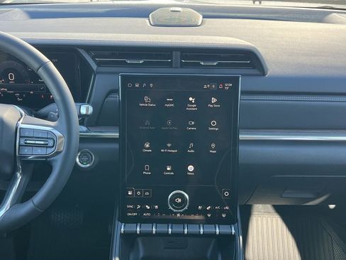 New 2026 GMC Terrain Denali w/ LPO, Black Badging Package image 4