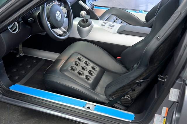 Used 2006 Ford GT RWD image 33
