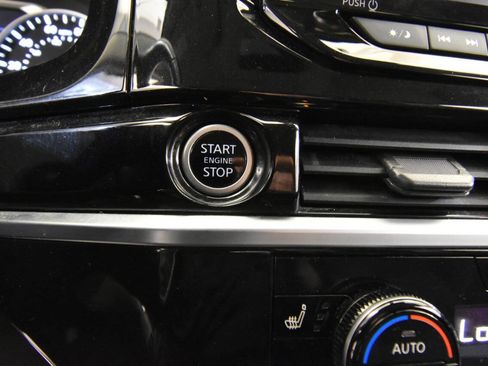 Used 2022 Nissan Pathfinder SV w/ SV Black Package FWD image 35