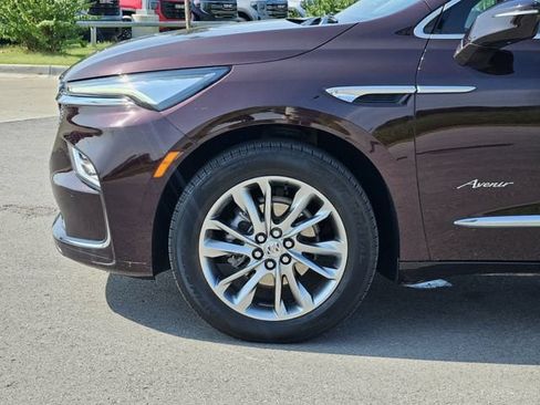 Used 2024 Buick Enclave Avenir w/ Avenir Technology Package AWD/4WD image 10