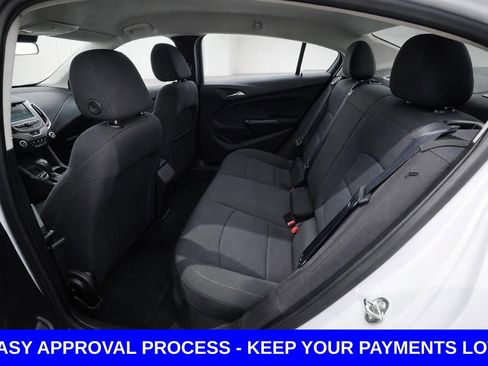 Used 2018 Chevrolet Cruze LS FWD image 16