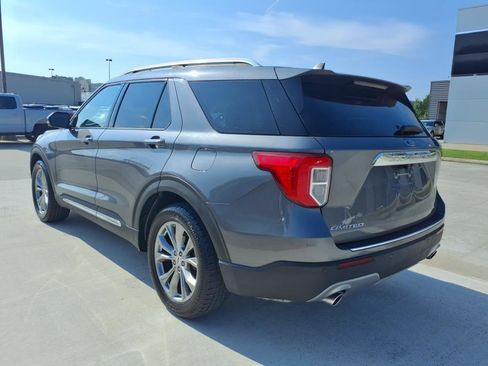 Used 2022 Ford Explorer Limited w/ Equipment Group 301A image 3