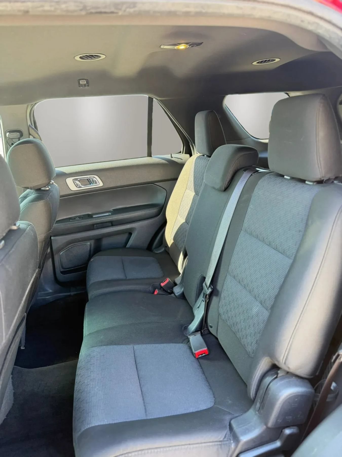 Used 2014 Ford Explorer XLT FWD image 23