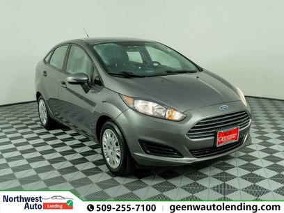 Used 2014 Ford Fiesta SE w/ SE Fuel Economy Package
