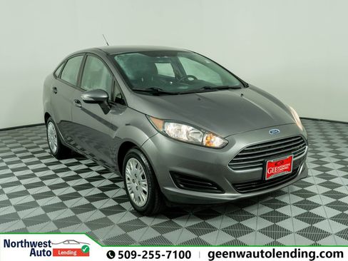 Used 2014 Ford Fiesta SE w/ SE Fuel Economy Package image 1