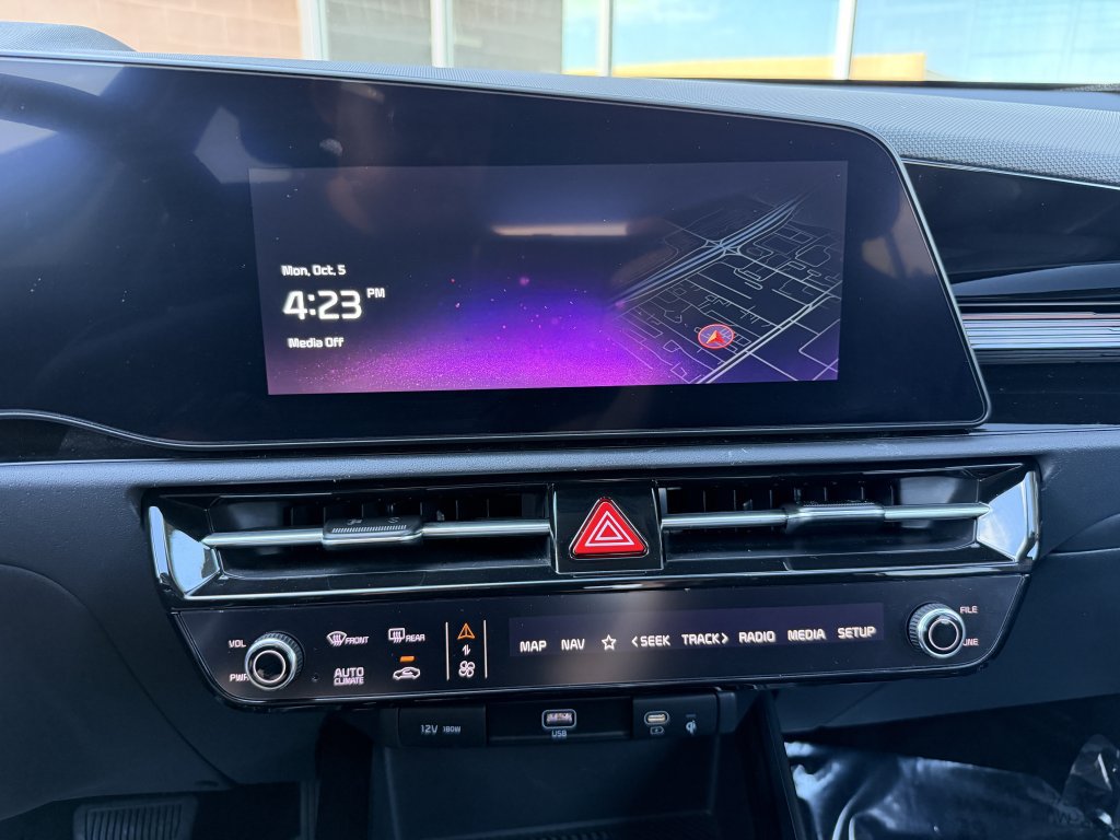 Used 2025 Kia Niro Wind FWD image 19