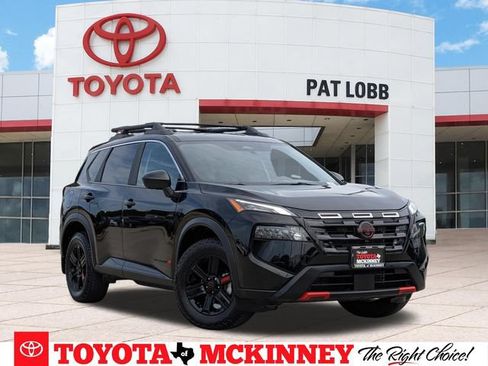 Used 2025 Nissan Rogue SV AWD/4WD image 1