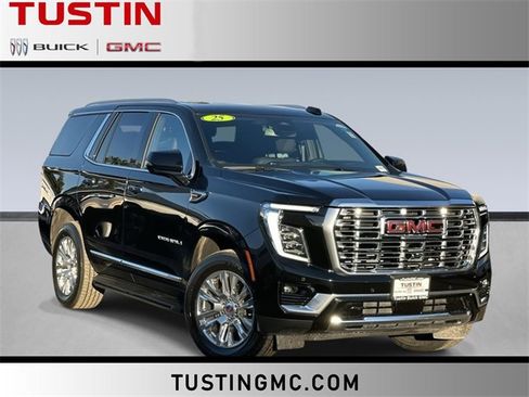 Used 2025 GMC Yukon Denali image 1