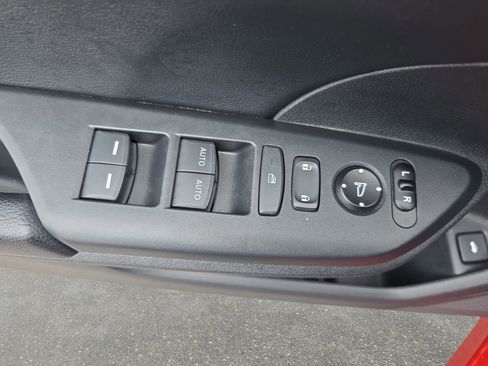 Used 2020 Honda Civic Touring image 26