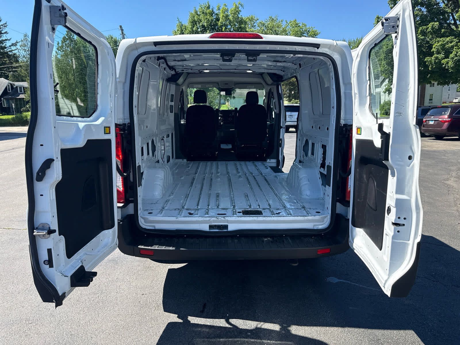 Used 2023 Ford Transit 150 Low Roof RWD image 14