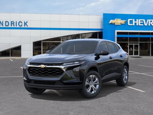 New 2026 Chevrolet Trax LS FWD image 8