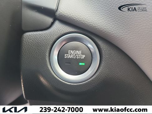 Used 2023 Chevrolet Equinox LT AWD/4WD image 30