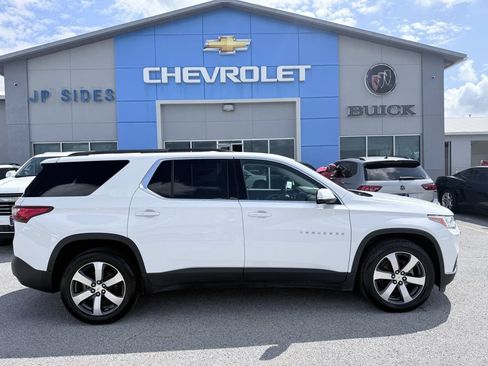 Used 2019 Chevrolet Traverse LT w/ LT Premium Package AWD/4WD image 8