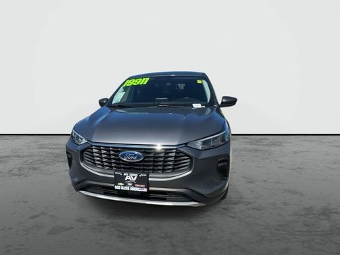 Used 2023 Ford Escape Active FWD image 3