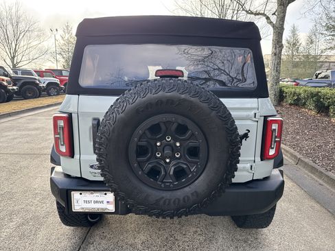 Used 2024 Ford Bronco Wildtrak image 6