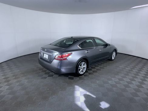 Used 2014 Nissan Altima 2.5 SV image 8
