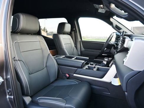 New 2026 Toyota Tundra Limited AWD/4WD image 11