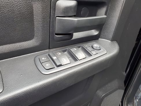 Used 2014 RAM 1500 Express AWD/4WD image 12