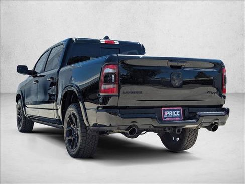 Used 2022 RAM 1500 Laramie AWD/4WD image 7