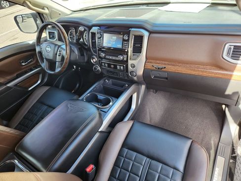 Used 2017 Nissan Titan Platinum Reserve image 17