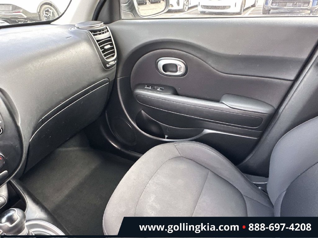 Used 2017 Kia Soul FWD image 26