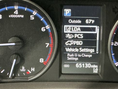 Used 2017 Toyota RAV4 XLE image 6