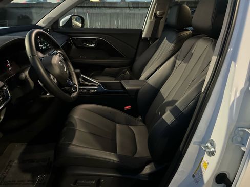 Used 2025 Acura ADX FWD image 18