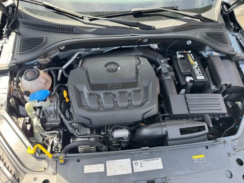 Used 2020 Volkswagen Passat 2.0T SE image 35