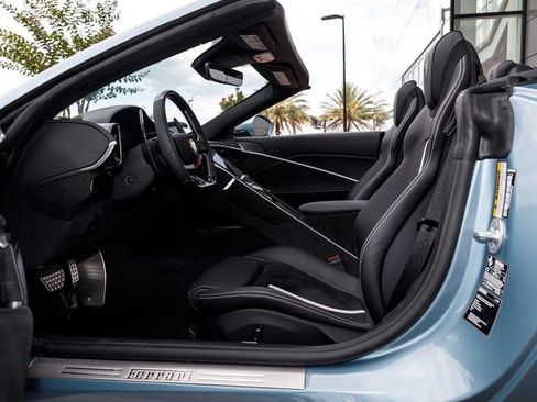 Used 2026 Ferrari Roma Spider RWD image 24
