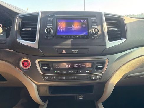 Used 2017 Honda Ridgeline RTS image 14